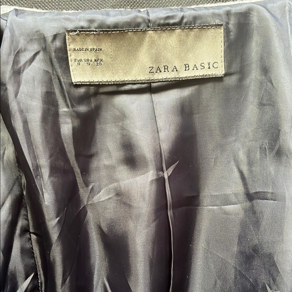 Zara Basic Double-Breasted Coat - Picture 13 of 16